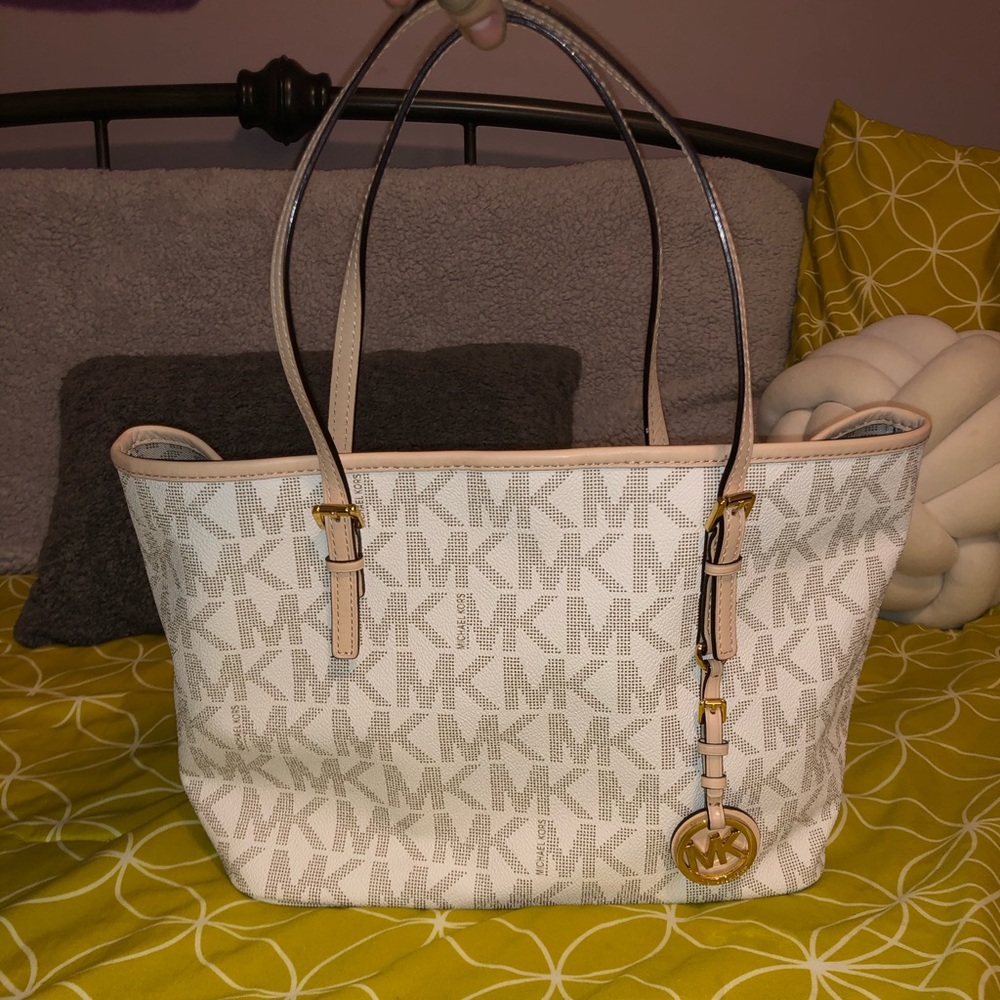 Michael Kors Purse *Reserved
